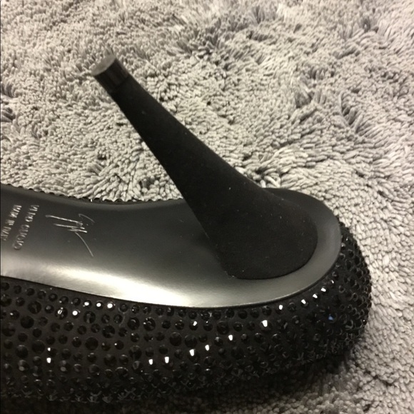 Giuseppe Zanotti black crystal pumps - Picture 10 of 12